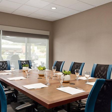 Towneplace Suites Cedar Rapids Marion Екстер'єр фото