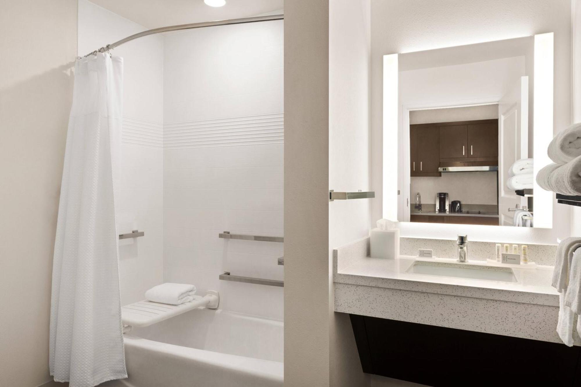 Towneplace Suites Cedar Rapids Marion Екстер'єр фото